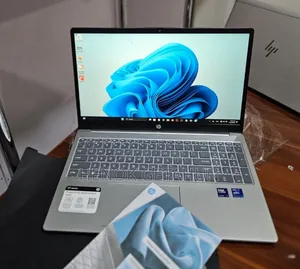 New Laptop HP Pavilion 15 16GB Intel Core Ultra 7 SSD 512GB