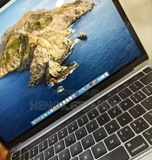 New Laptop Apple MacBook Pro 2020 8GB Intel Core I5 SSD 256GB
