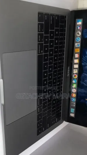 Photo - New Laptop Apple MacBook Pro 2017 8GB Intel Core I5 SSD 128GB