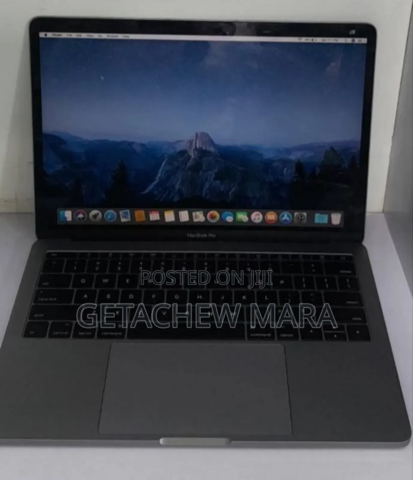 New Laptop Apple MacBook Pro 2017 8GB Intel Core I5 SSD 128GB
