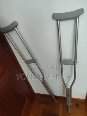 Photo - Underarm Crutches~¶9-Step Adjustable篎¤Crutches咽「Crutches