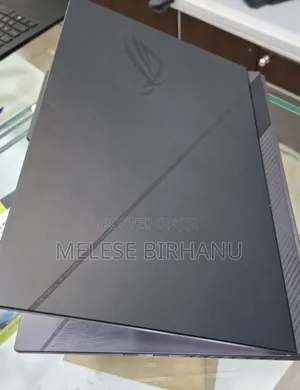 New Laptop Asus ROG Strix SKT T1 Hero Edition 32GB Intel Core i9 SSD 1T