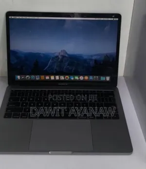 New Laptop Apple MacBook Pro 2017 8GB Intel Core I5 SSD 128GB