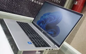 Photo - New Laptop HP ProBook 430 G8 16GB Intel Core I5 SSD 512GB