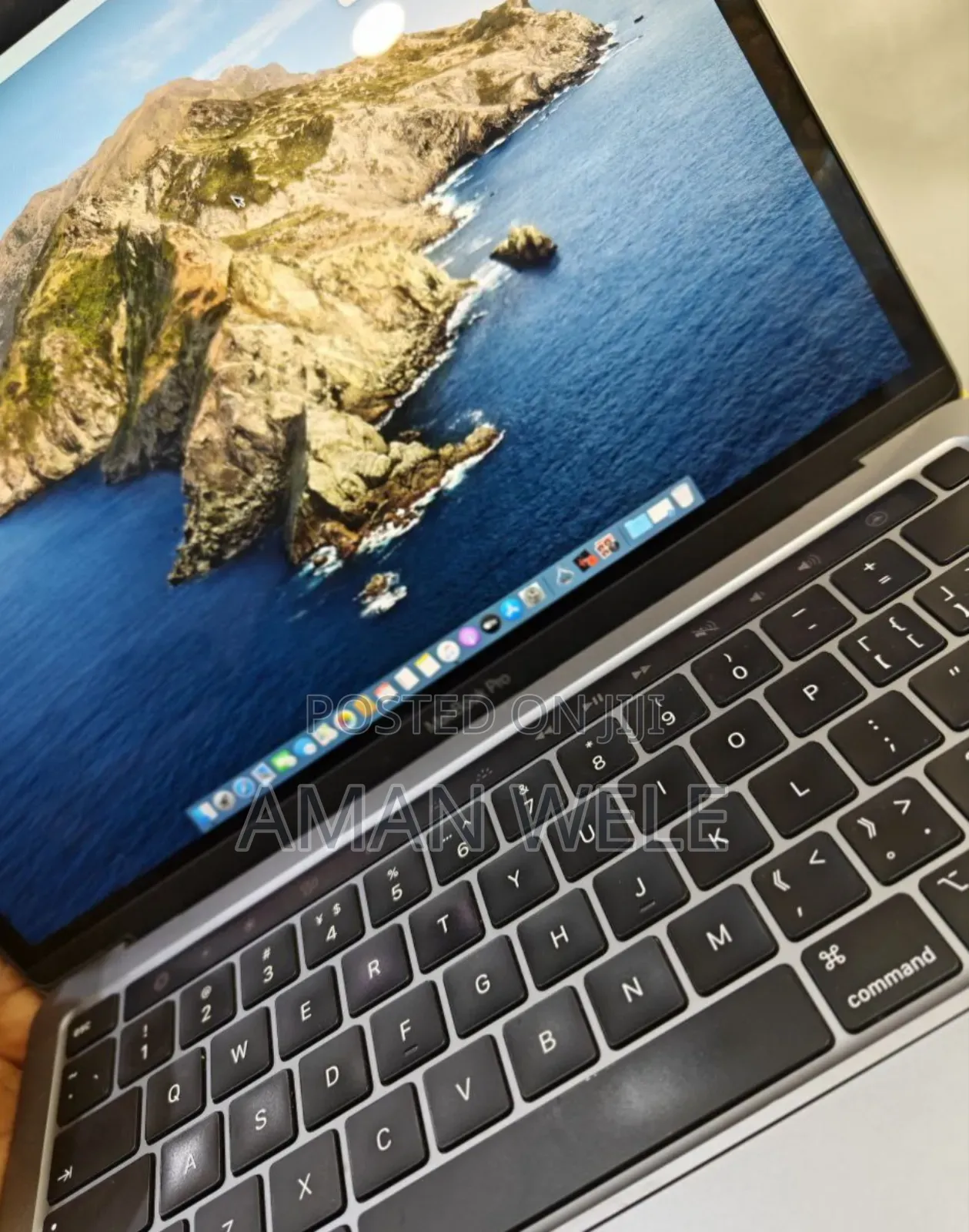 New Laptop Apple MacBook Pro 2020 8GB Intel Core I5 SSD 256GB