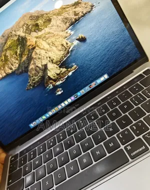 New Laptop Apple MacBook Pro 2020 8GB Intel Core I5 SSD 256GB