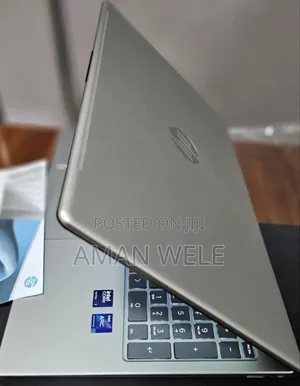 New Laptop HP Pavilion 15 16GB Intel Core Ultra 7 SSD 512GB