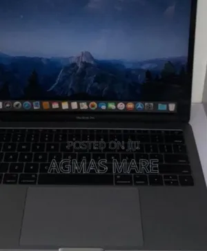 Photo - New Laptop Apple MacBook Pro 2017 8GB Intel Core I5 SSD 128GB