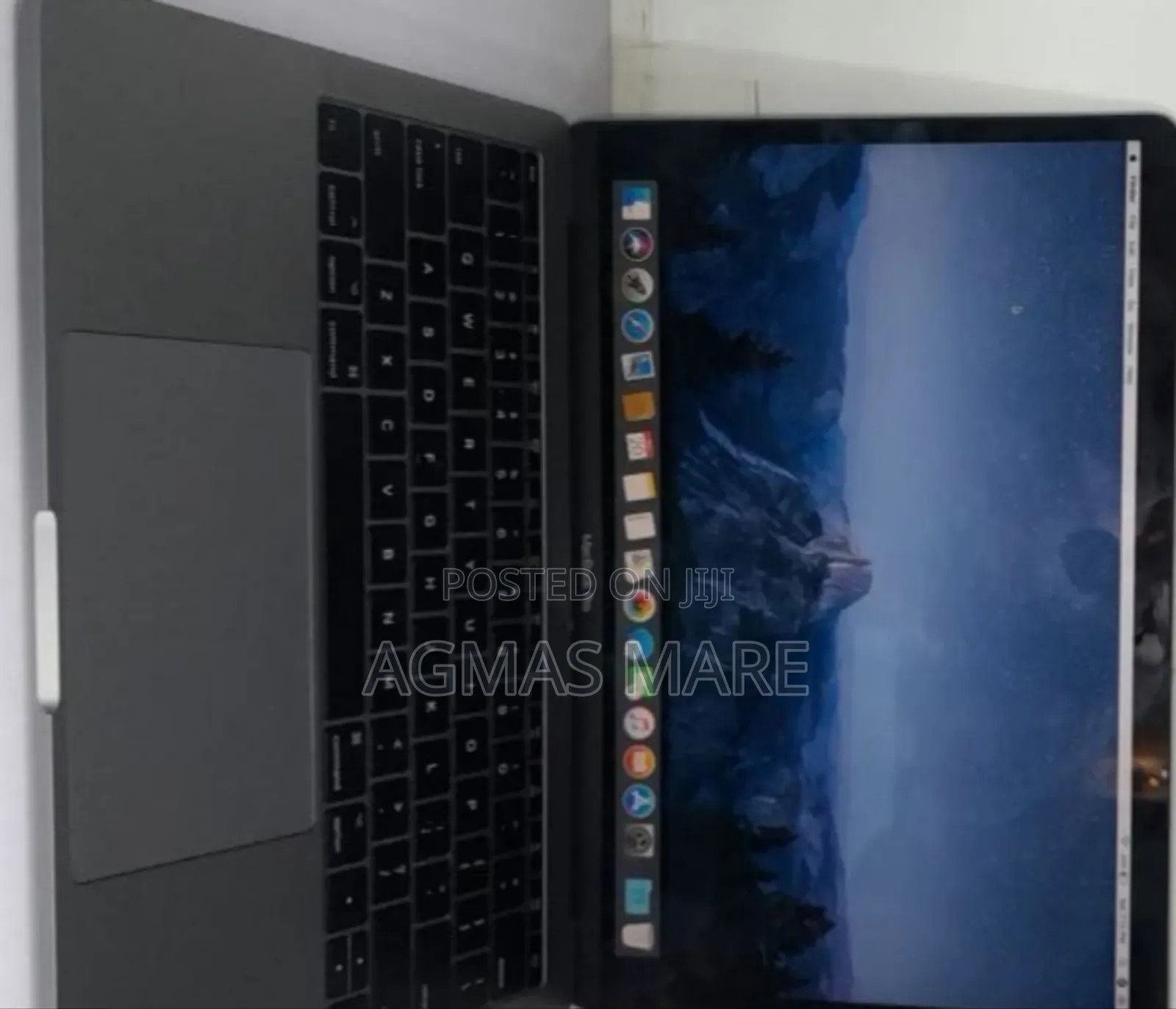 New Laptop Apple MacBook Pro 2017 8GB Intel Core I5 SSD 128GB