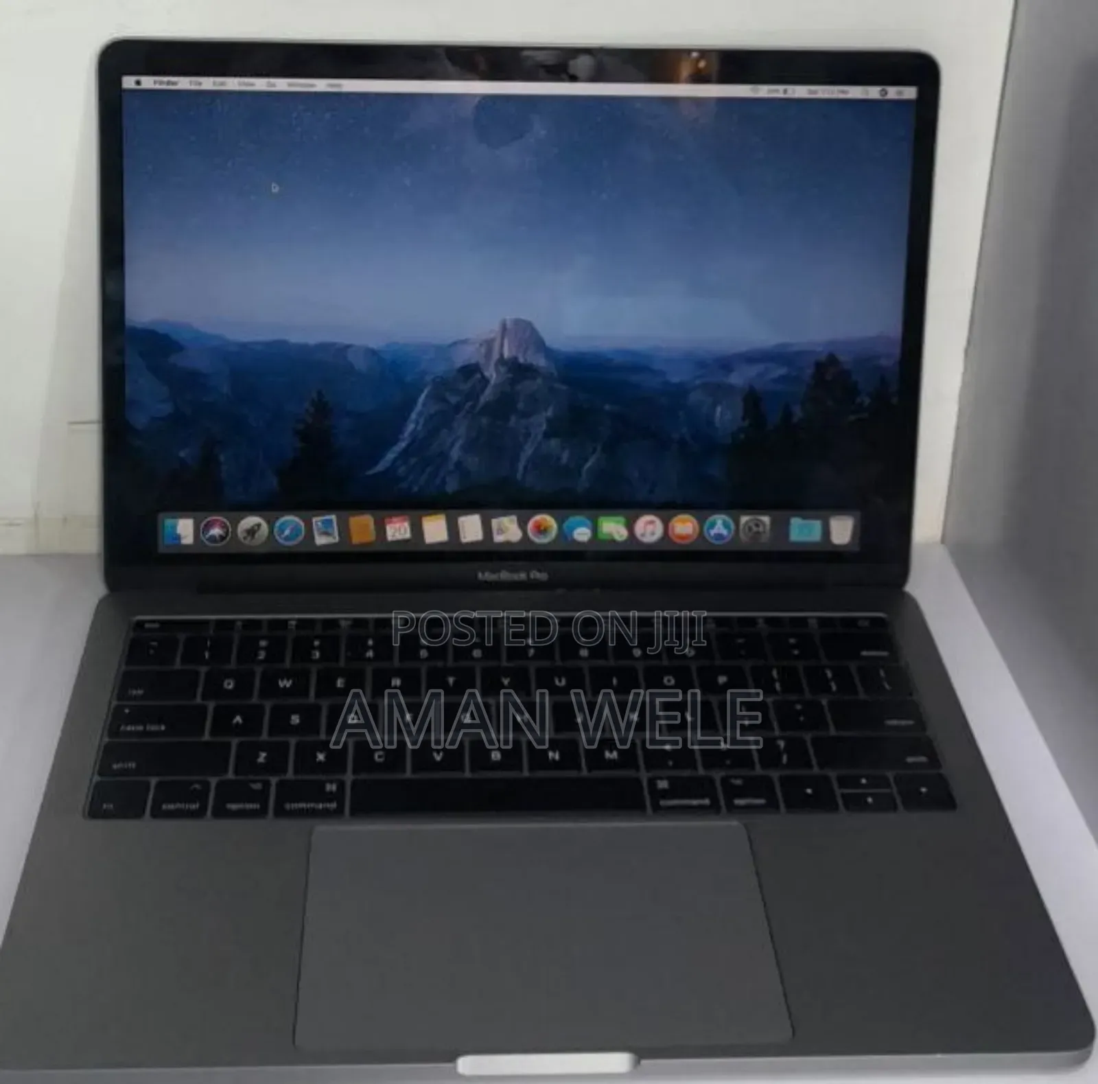 New Laptop Apple MacBook Pro 2017 8GB Intel Core I5 SSD 128GB