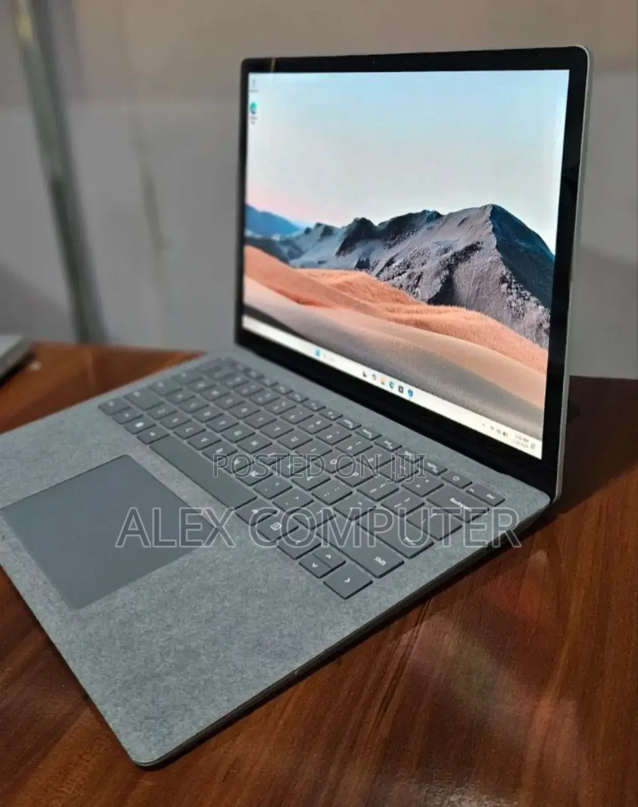 New Laptop Microsoft Surface Laptop 4 16GB Intel Core I7 SSD 512GB