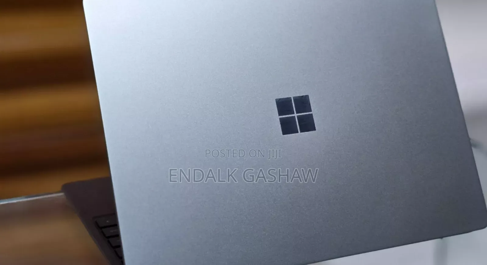 New Laptop Microsoft Surface 8GB Intel Core I5 SSD 256GB