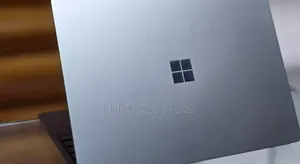 Photo - New Laptop Microsoft Surface 8GB Intel Core I5 SSD 256GB