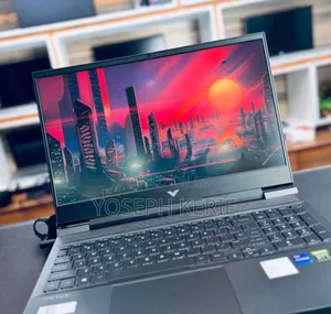 New Laptop HP Victus 16 16GB Intel Core i7 SSD 1T