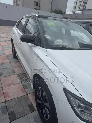 New BYD E2 43 kWh 94 hp FWD 2024 White