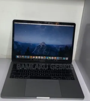 New Laptop Apple MacBook Pro 2017 8GB Intel Core I5 SSD 128GB