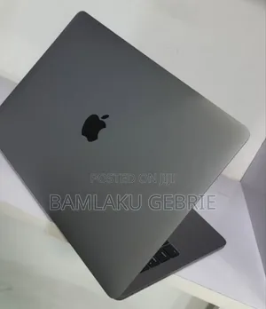 New Laptop Apple MacBook Pro 2017 8GB Intel Core I5 SSD 128GB