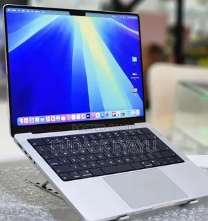 New Laptop Apple MacBook Pro M1 16GB Apple M1 Pro SSD 512GB