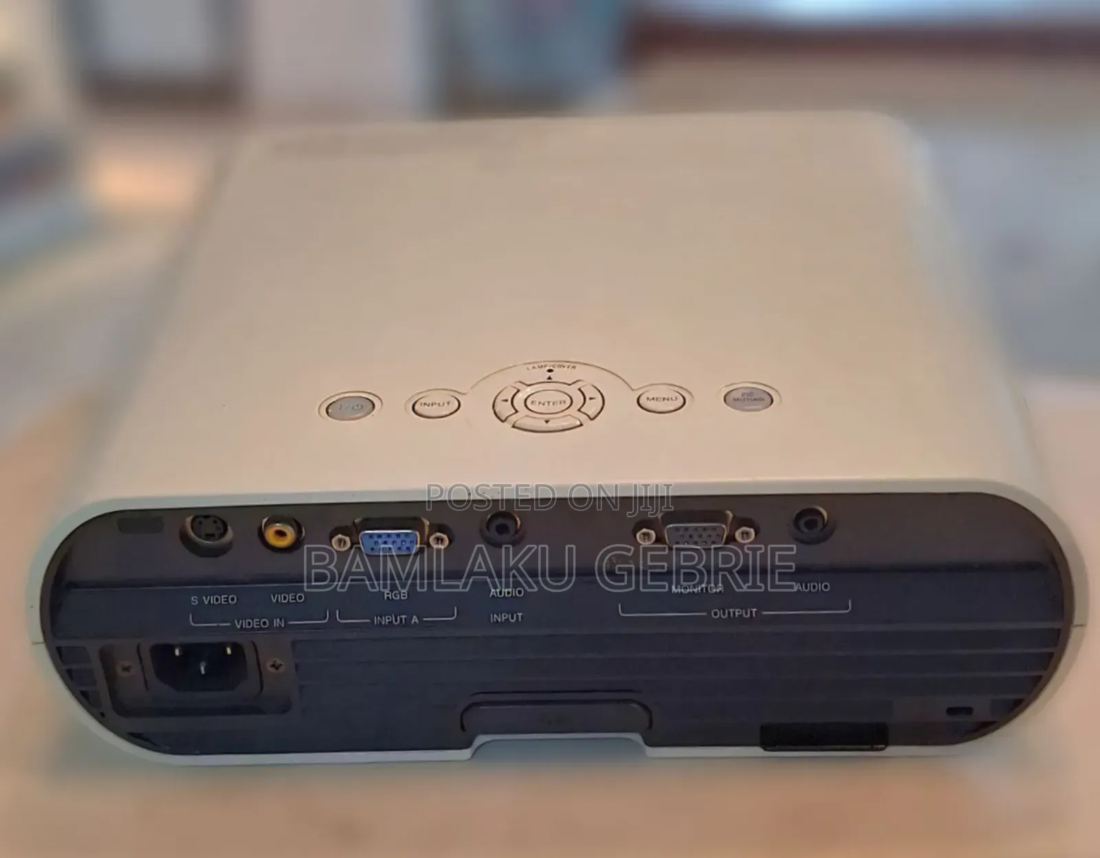  Sony VPL-Es7 Projector – Affordable Reliable
 Bright 1800 Lumen