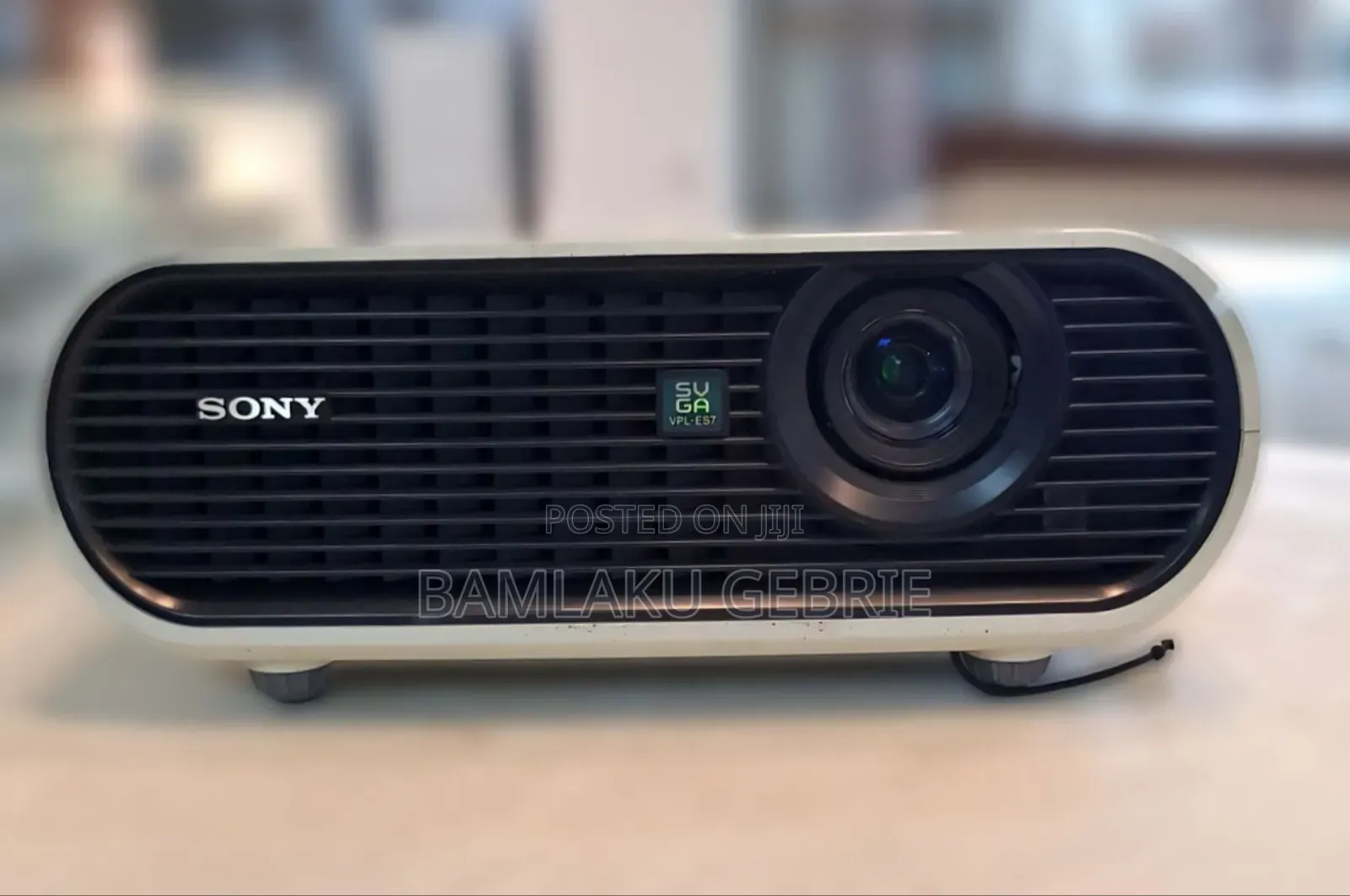  Sony VPL-Es7 Projector – Affordable Reliable
 Bright 1800 Lumen