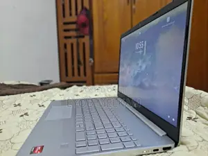 Photo - Laptop HP 15s 8GB AMD Ryzen 5 SSD 512GB
