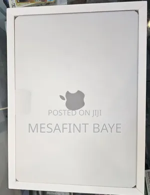 Photo - New Laptop Apple MacBook Pro 2024 M4 14-Inch 16GB Apple M4 SSD 512GB