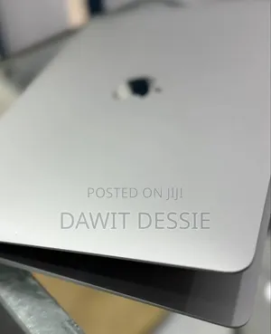 New Laptop Apple MacBook Air 2020 M1 8GB Intel Core I7 SSD 256GB