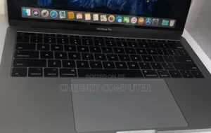 New Laptop Apple MacBook Pro 2017 8GB Intel Core I5 SSD 128GB