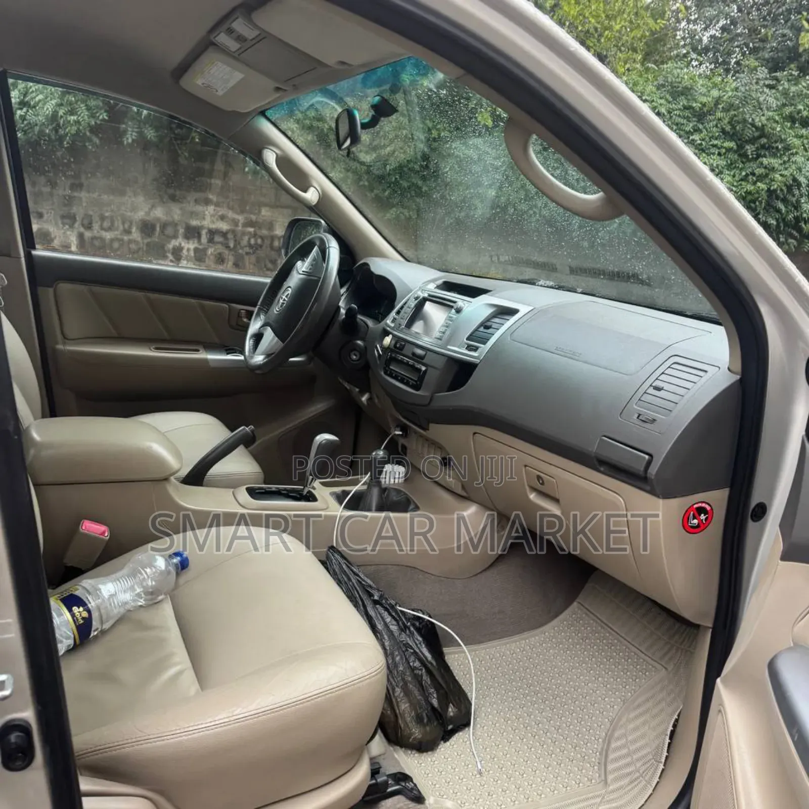 Toyota Hilux 2015 Gray