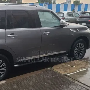Nissan Patrol 2018 Brown