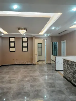 5bdrm Villa in House, Yeka for rent