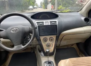 Toyota Yaris 2007 Silver