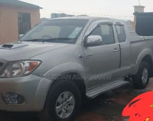 Toyota Hilux 2007 Silver