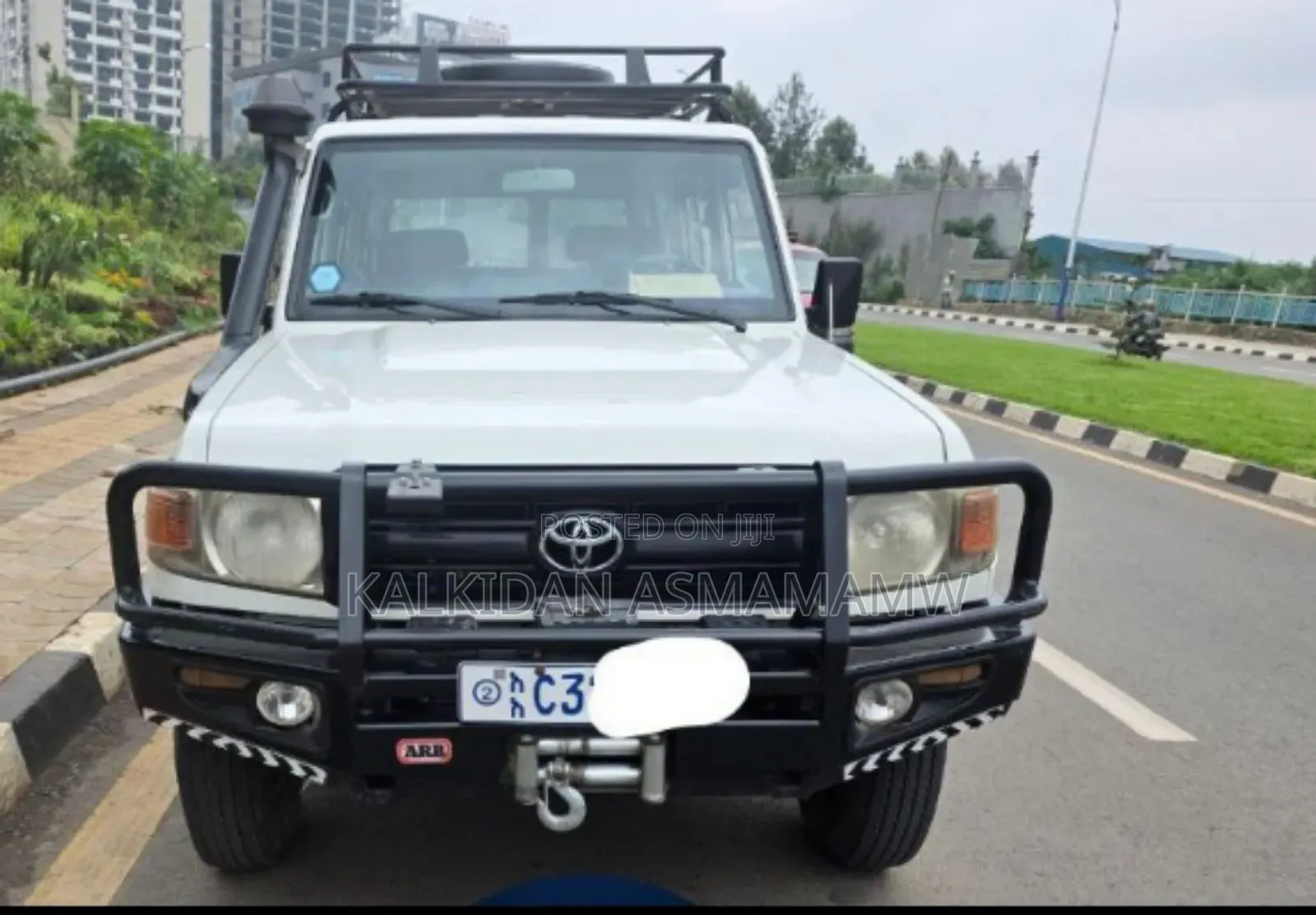 Toyota Land Cruiser 4.0 V6 GXR 2018 White