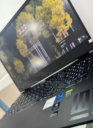 New Laptop MSI Stealth 16 AI Studio 16GB Intel Core I7 SSD 512GB