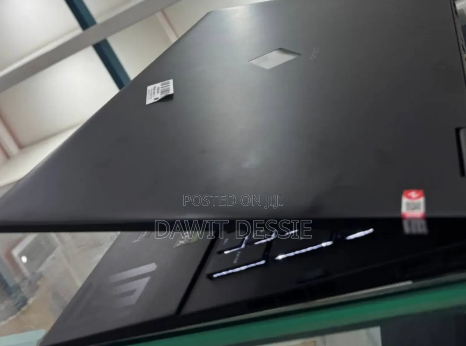 New Laptop MSI Stealth 16 AI Studio 16GB Intel Core I7 SSD 512GB