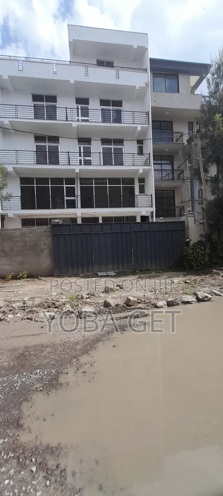 Furnished 10bdrm House in Yoba, Akaky Kaliti for sale