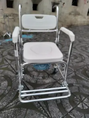 Photo - Toilet Wheelchair負፬wheelchair₫+Cleaning
Four Waterproof領0wheelchair