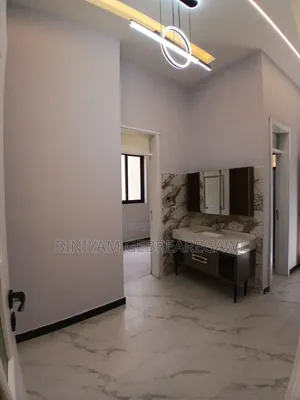 5bdrm Villa in House, Yeka for rent