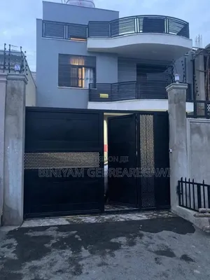 5bdrm House in G+1, Yeka for rent