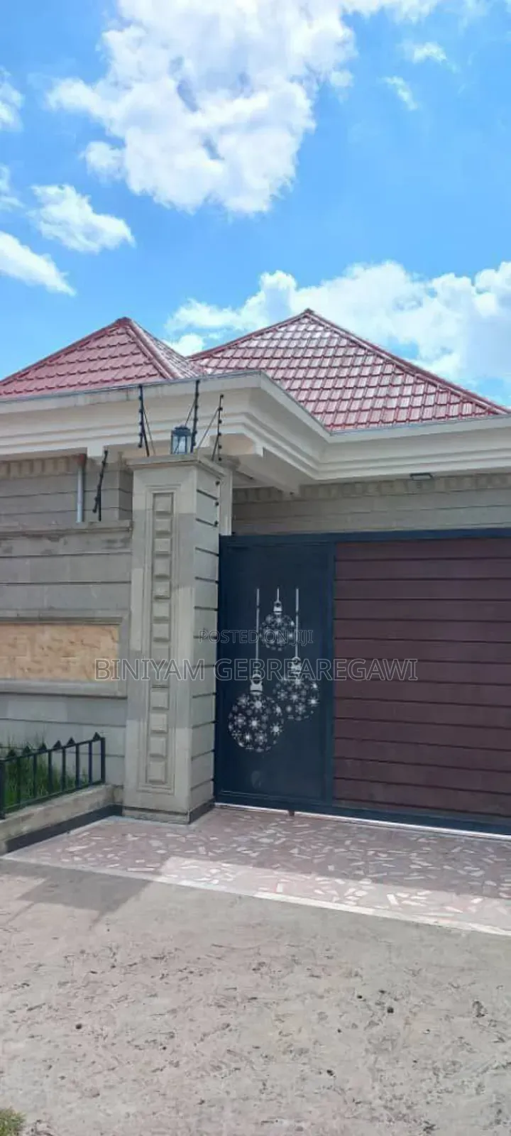 5bdrm Villa in House, Yeka for rent