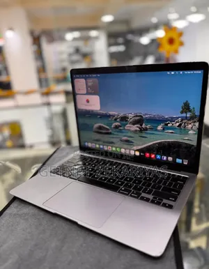 New Laptop Apple MacBook Air 2020 8GB Apple M1 SSD 256GB