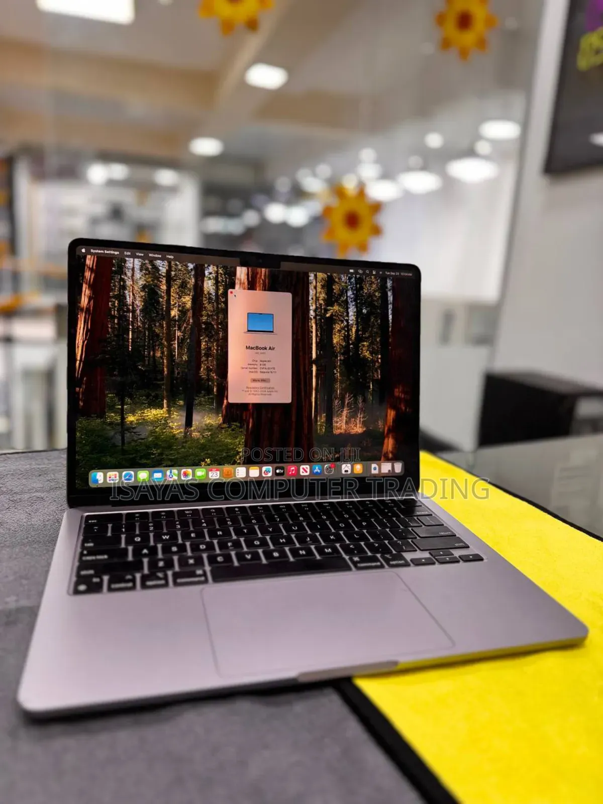 New Laptop Apple MacBook Air 2022 M2 8GB SSD 256GB