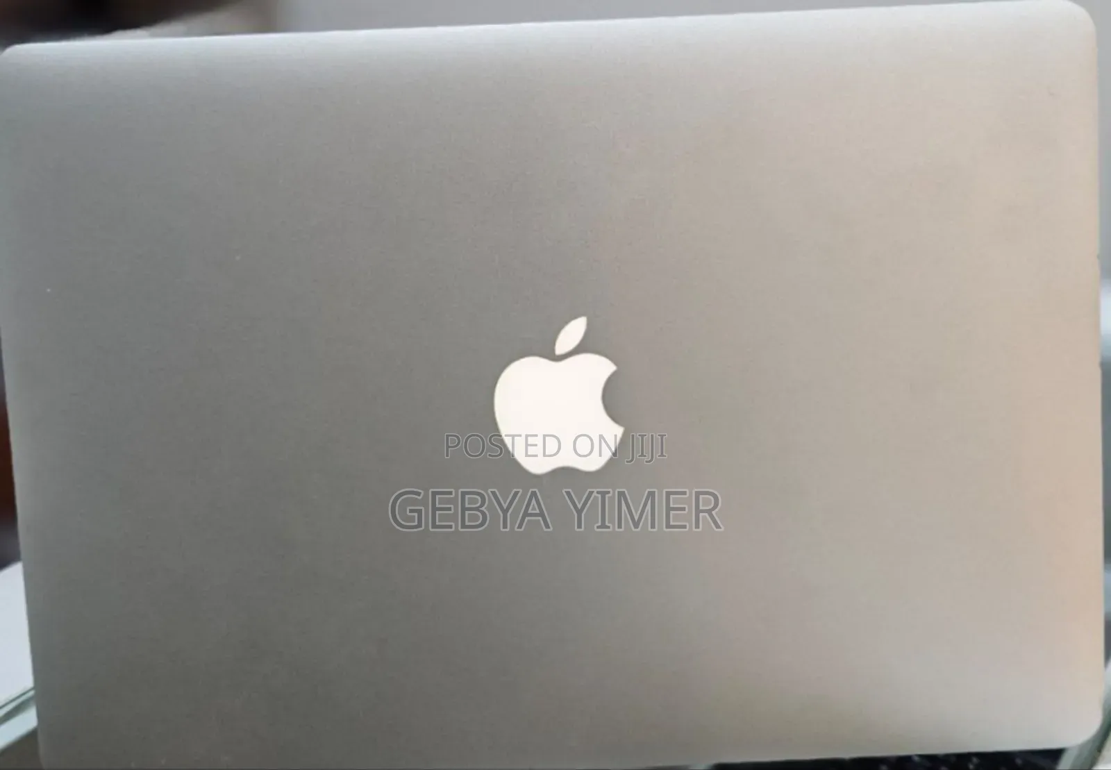 New Laptop Apple MacBook Air 2011 4GB Intel Core I5 SSD 128GB