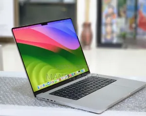 New Laptop Apple MacBook Pro M1 16GB Apple M1 Pro SSD 1T