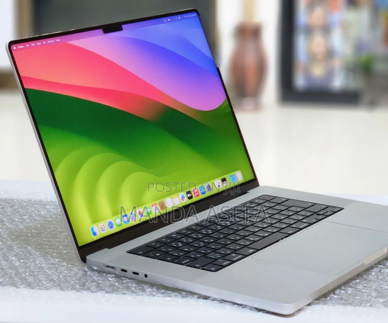 New Laptop Apple MacBook Pro M1 16GB Apple M1 Pro SSD 1T