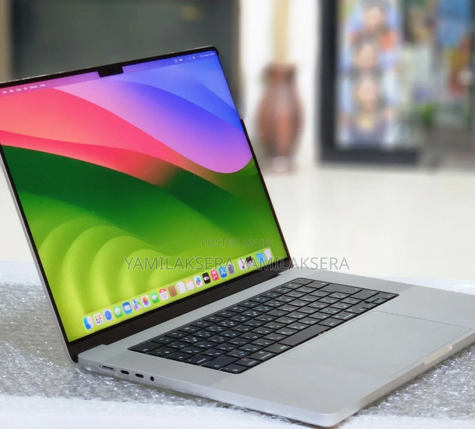 New Laptop Apple MacBook Pro M1 32GB Apple M1 Pro SSD 512GB