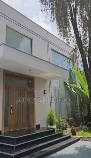 5bdrm Villa in Bole for sale