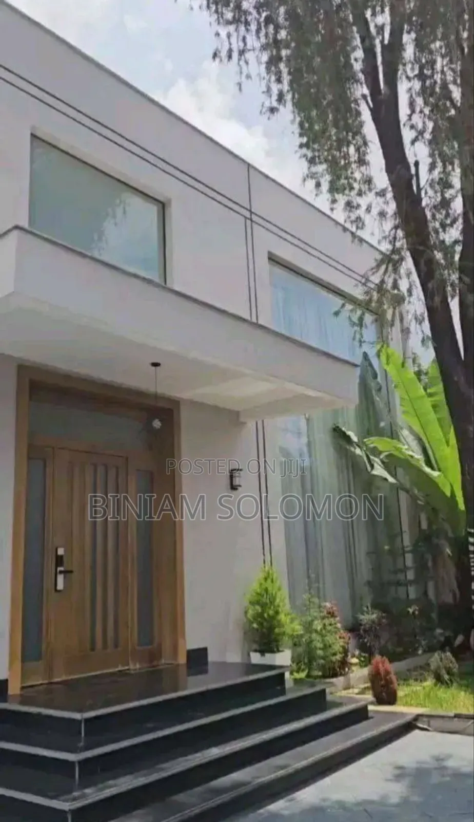 5bdrm Villa in Bole for sale