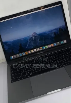 New Laptop Apple MacBook Pro 2017 8GB Intel Core I5 SSD 128GB